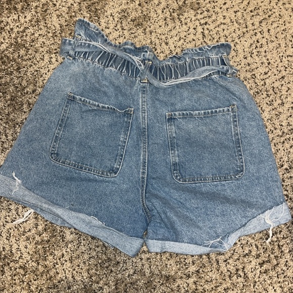 Mint brand denim shorts - Picture 2 of 2